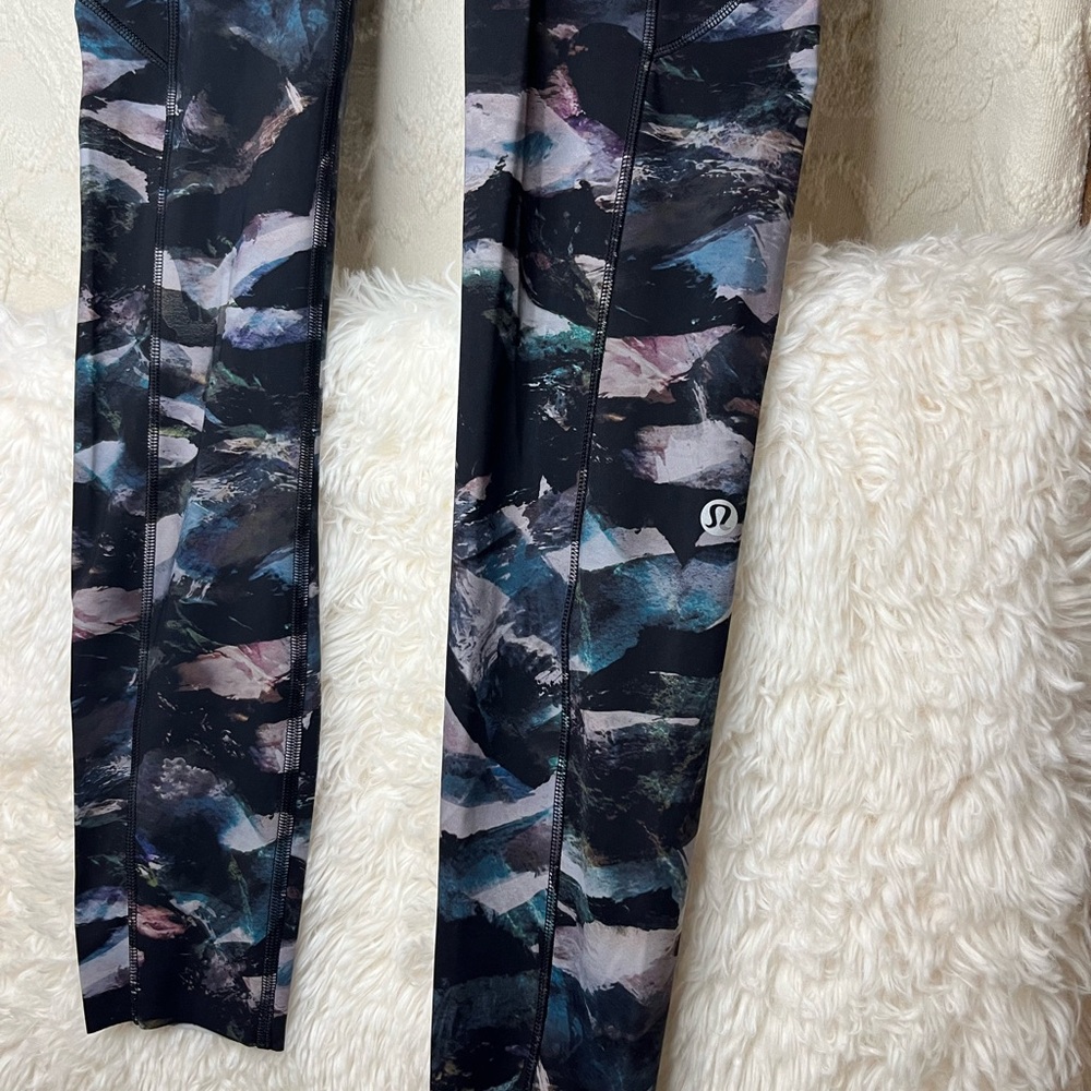 Lululemon Fast and Free Tight II 25" Women’s 4 Leggings - Picture 2 of 4